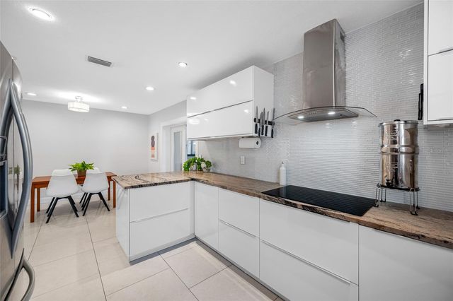 2212 NE COACHMAN ROAD, Clearwater, FL 33765