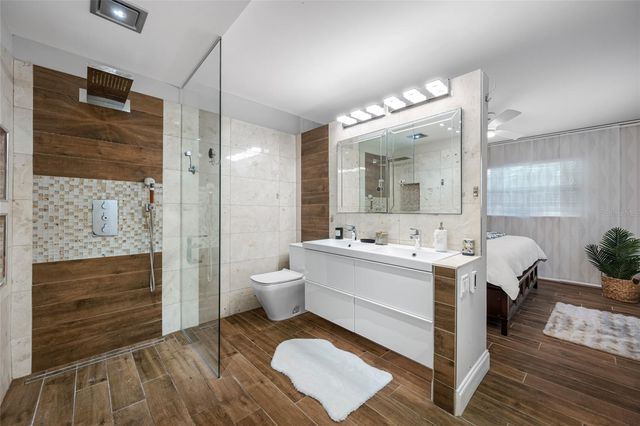 2212 NE COACHMAN ROAD, Clearwater, FL 33765