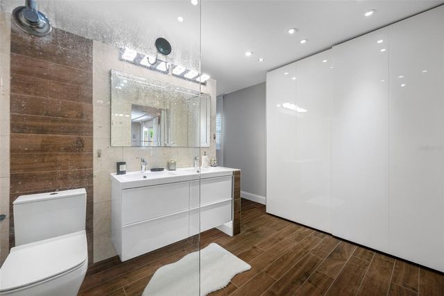 2212 NE COACHMAN ROAD, Clearwater, FL 33765