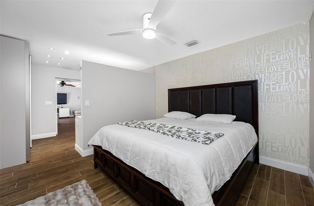 2212 NE COACHMAN ROAD, Clearwater, FL 33765