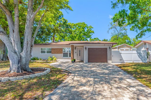 2212 NE COACHMAN ROAD, Clearwater, FL 33765
