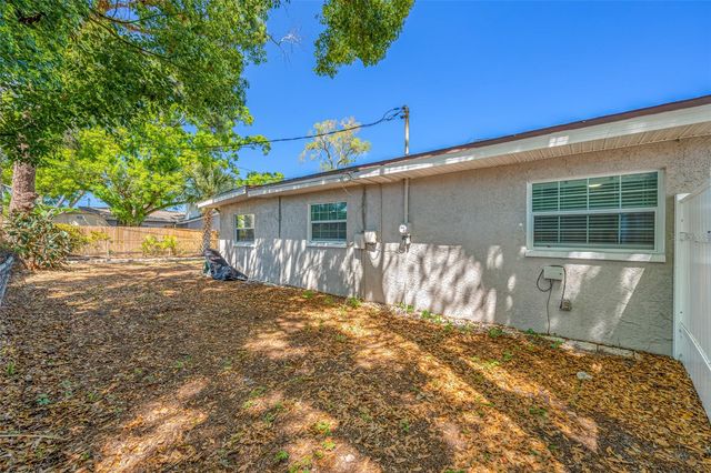 2212 NE COACHMAN ROAD, Clearwater, FL 33765