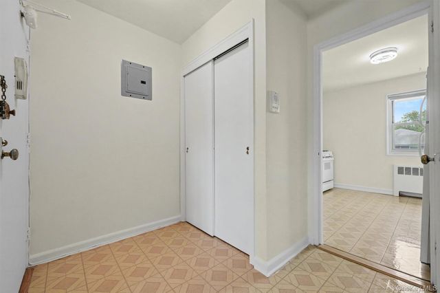 20 Dehaven Drive 2E, Yonkers, NY 10703