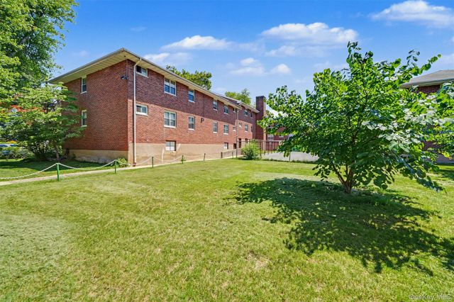 20 Dehaven Drive 2E, Yonkers, NY 10703