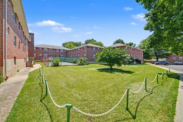 20 Dehaven Drive 2E, Yonkers, NY 10703