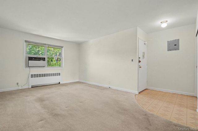 20 Dehaven Drive 2E, Yonkers, NY 10703