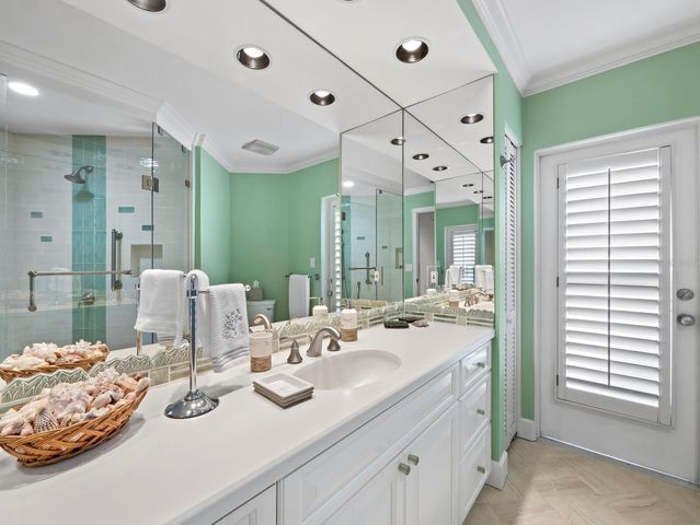 1336 BENJAMIN FRANKLIN DRIVE 2A, Sarasota, FL 34236