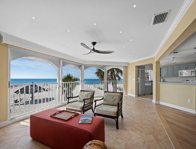 1336 BENJAMIN FRANKLIN DRIVE 2A, Sarasota, FL 34236