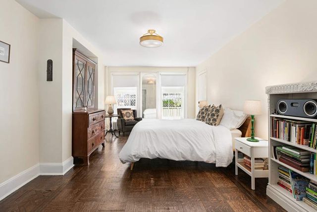 27 E 73rd Street, New York City, NY 10021