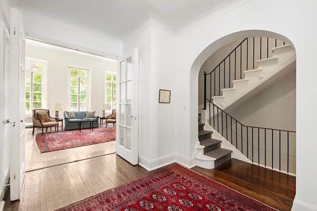 27 E 73rd Street, New York City, NY 10021