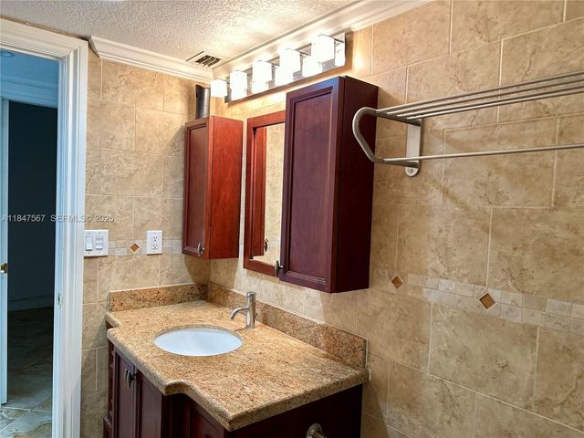 19380 Collins Avenue 802, Sunny Isles Beach, FL 33160