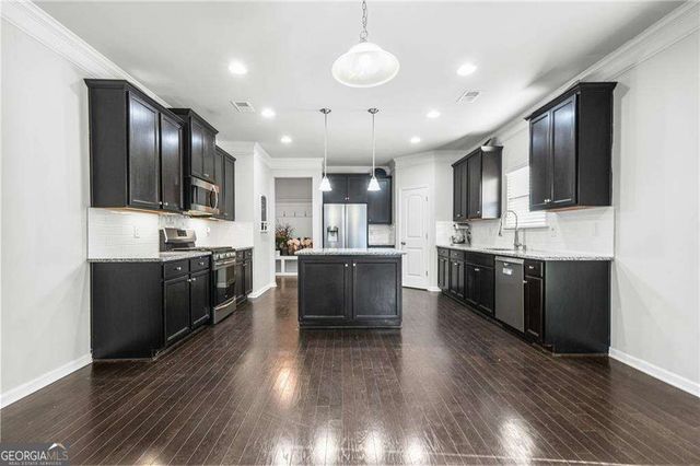 200 Cherokee Reserve Circle, Canton, GA 30115