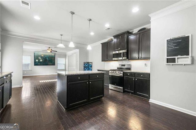 200 Cherokee Reserve Circle, Canton, GA 30115