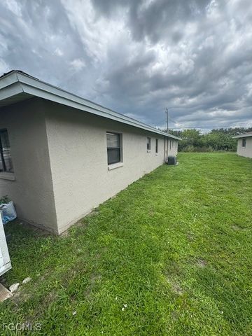 13861 1st ST 13863, Fort Myers, FL 33905