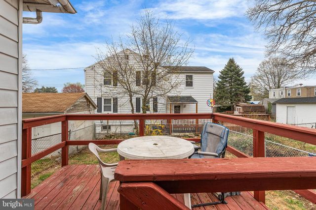 523 COLLINGDALE AVE, Collingdale, PA 19023