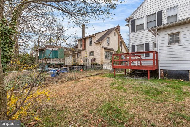 523 COLLINGDALE AVE, Collingdale, PA 19023