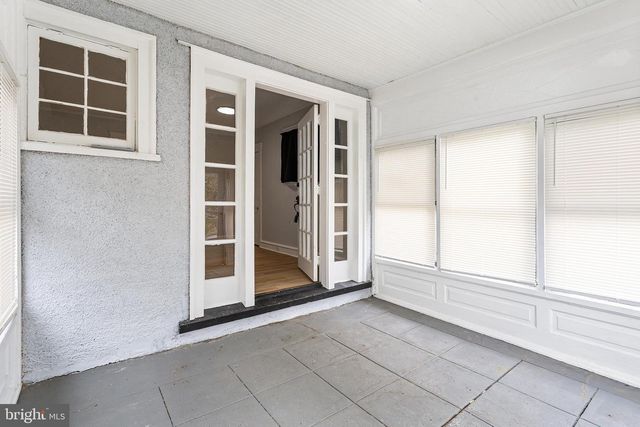 523 COLLINGDALE AVE, Collingdale, PA 19023