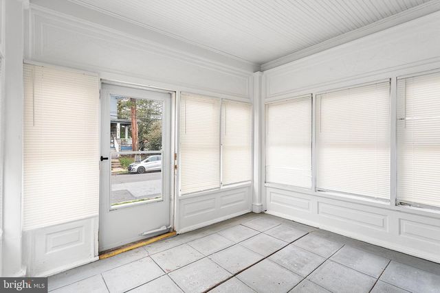 523 COLLINGDALE AVE, Collingdale, PA 19023