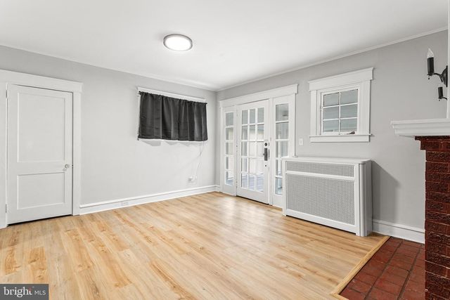 523 COLLINGDALE AVE, Collingdale, PA 19023