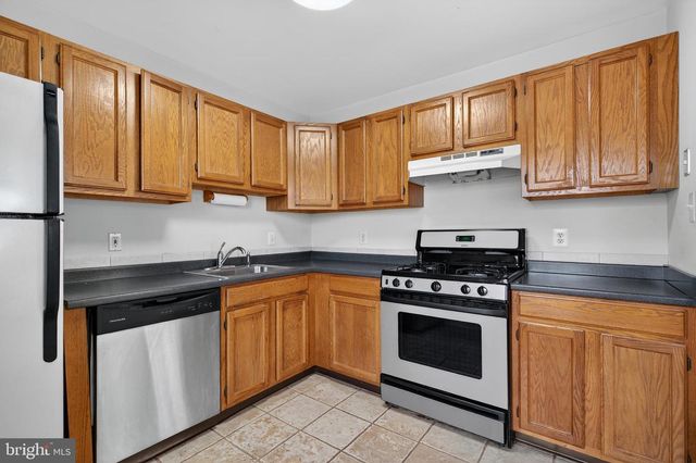 4202 WALTHAM CT, Yardley, PA 19067