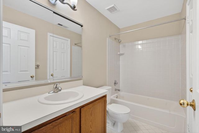 4202 WALTHAM CT, Yardley, PA 19067