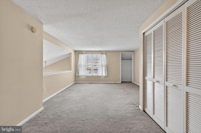 4202 WALTHAM CT, Yardley, PA 19067