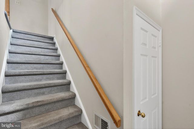 4202 WALTHAM CT, Yardley, PA 19067