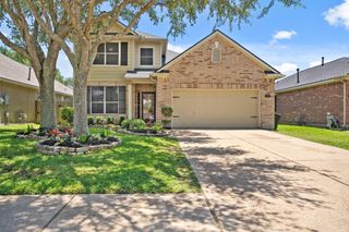 424 Drake Lane, League City, TX 77573
