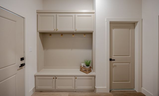 5200 Helmick Avenue, Fort Worth, TX 76107