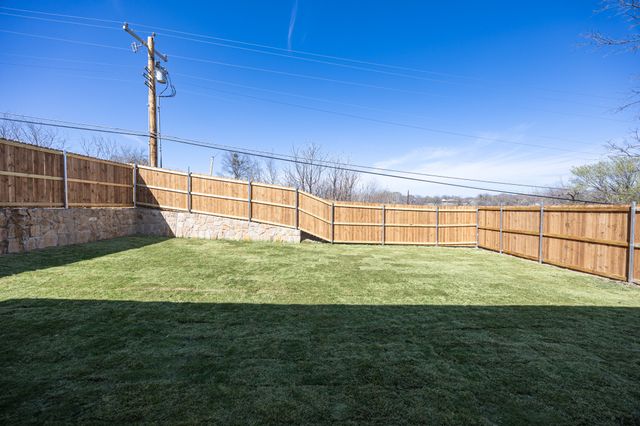 5200 Helmick Avenue, Fort Worth, TX 76107