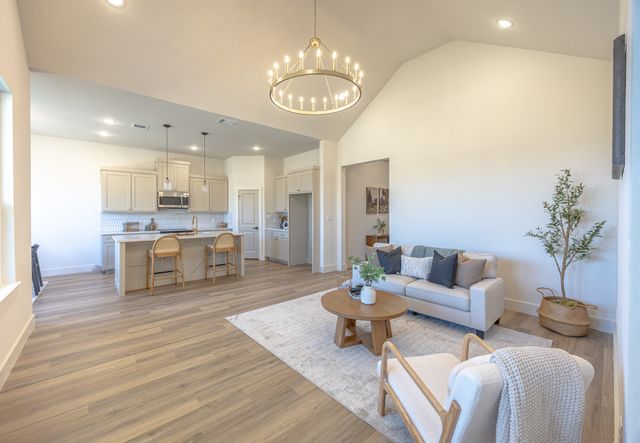 5200 Helmick Avenue, Fort Worth, TX 76107