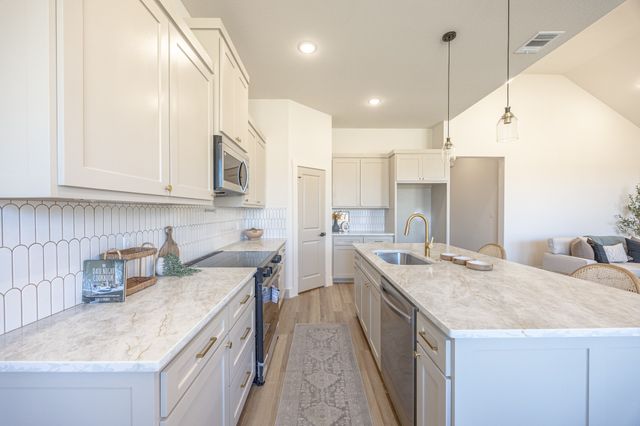 5200 Helmick Avenue, Fort Worth, TX 76107