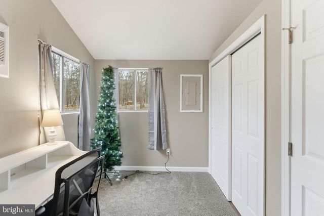 15 ONEIDA TRL, Hedgesville, WV 25427