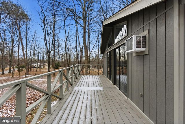 15 ONEIDA TRL, Hedgesville, WV 25427