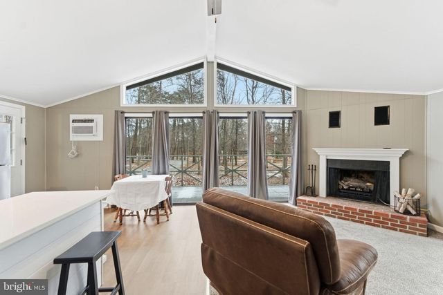 15 ONEIDA TRL, Hedgesville, WV 25427