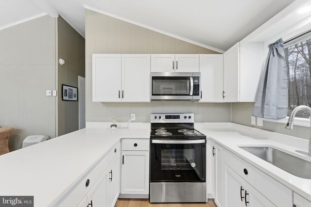 15 ONEIDA TRL, Hedgesville, WV 25427