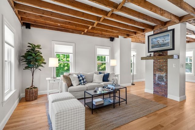 189 Conant St 189, Concord, MA 01742
