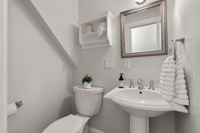 189 Conant St 189, Concord, MA 01742