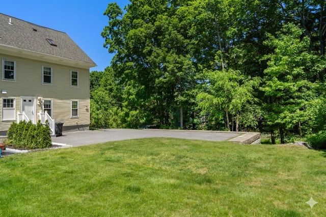 189 Conant St 189, Concord, MA 01742