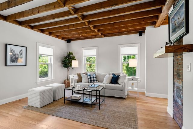 189 Conant St 189, Concord, MA 01742
