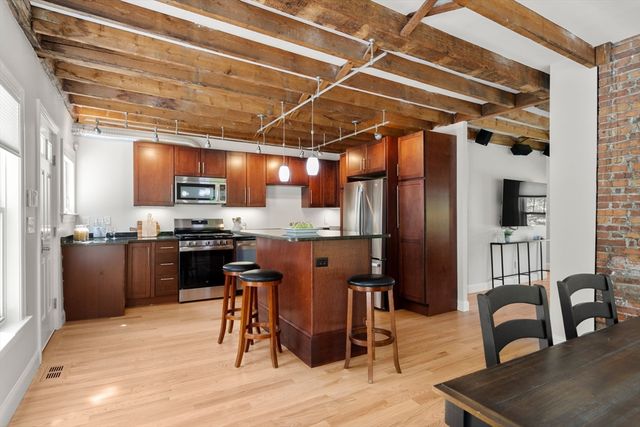 189 Conant St 189, Concord, MA 01742