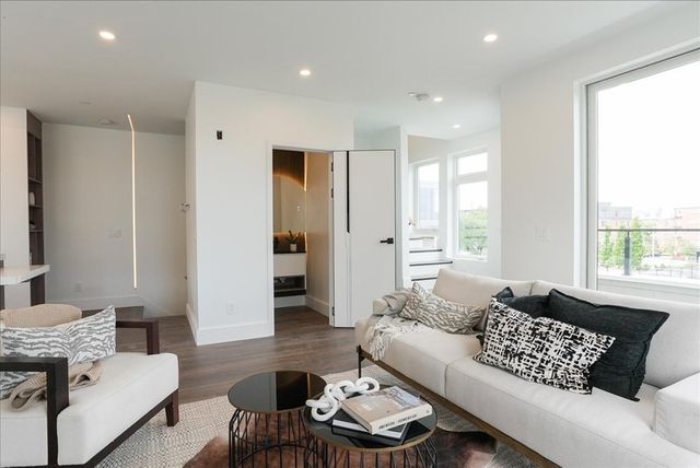 29 Woodford St 2, Boston, MA 02125