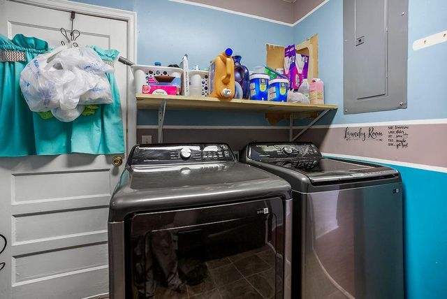 200 W 2nd Street, Garden City, MO 64747