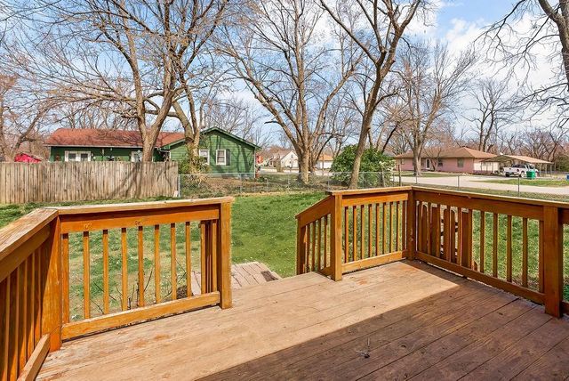 200 W 2nd Street, Garden City, MO 64747