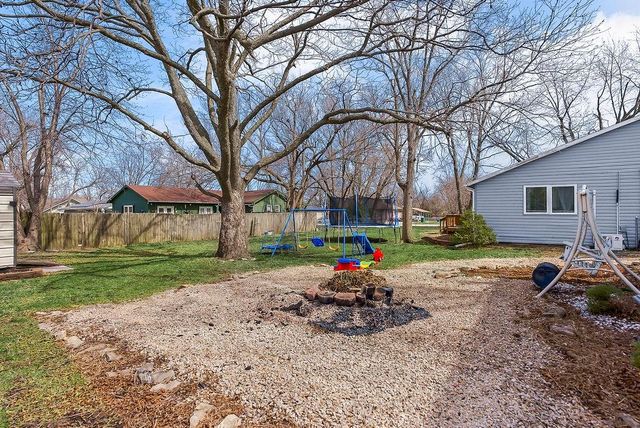 200 W 2nd Street, Garden City, MO 64747