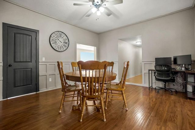 200 W 2nd Street, Garden City, MO 64747