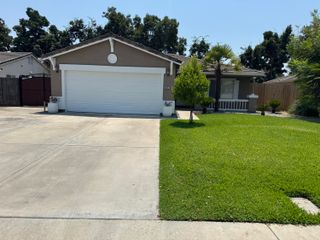 4017 W Delta Avenue, Visalia, CA 93291