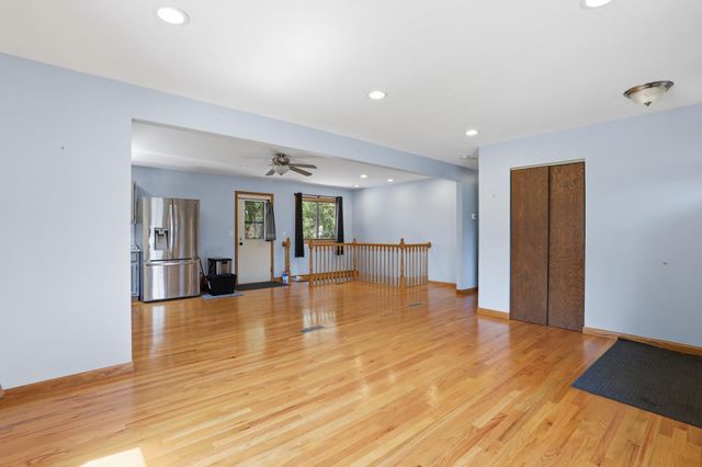 9440 Park Avenue S, Bloomington, MN 55420