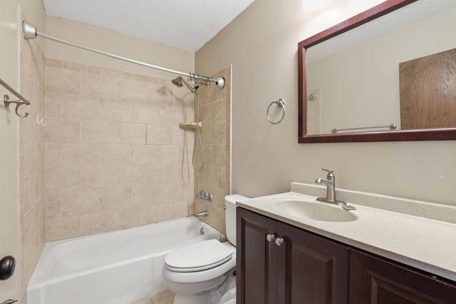 9440 Park Avenue S, Bloomington, MN 55420