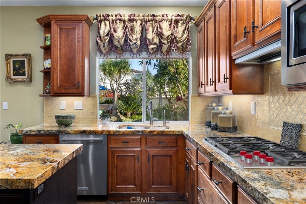 Image 19 of property listing at 5376 Edgewood Drive, La Verne, CA 91750